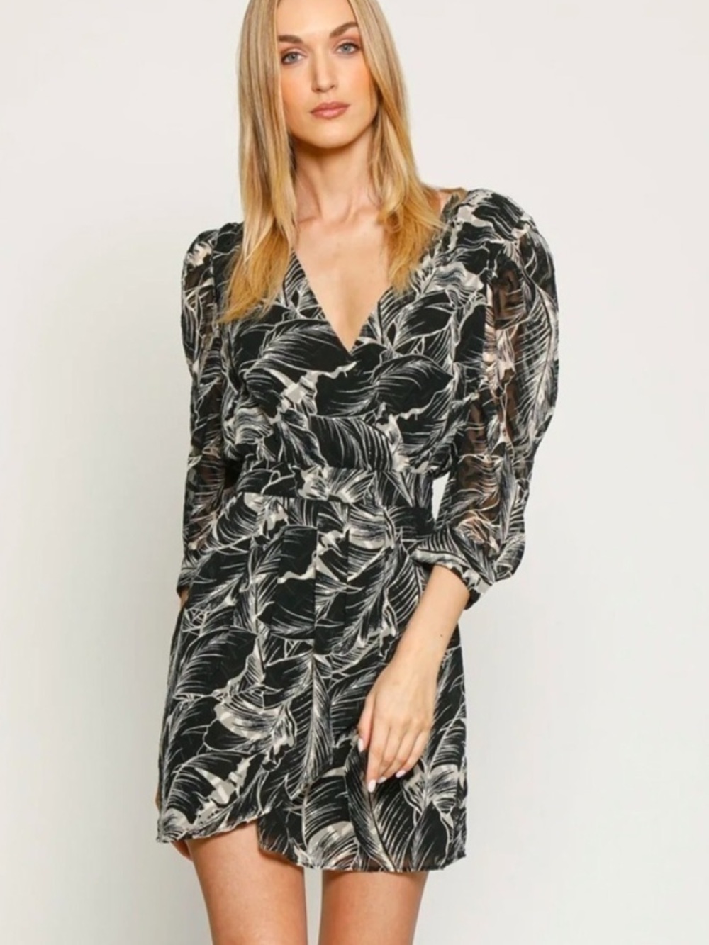 Walter Baker Adriana Dress statement sleeve black cocktail party dress size 8